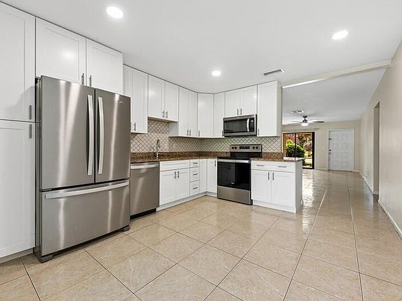 2nd image of 5969 Forest Hill Boulevard #5