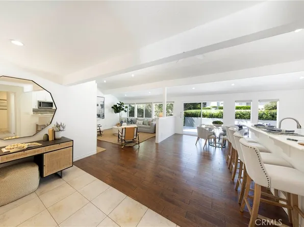 2102 Vista Entrada, Newport Beach, CA 92660
