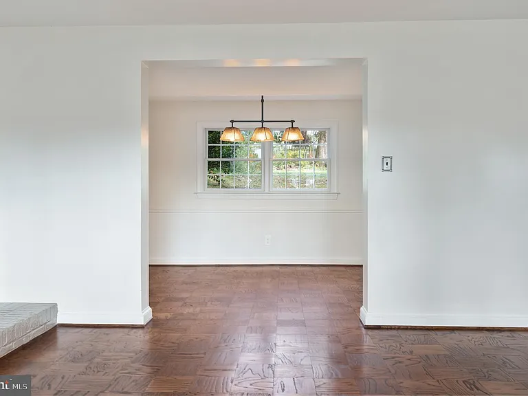 3606 Pinetree Ter — Photo 12