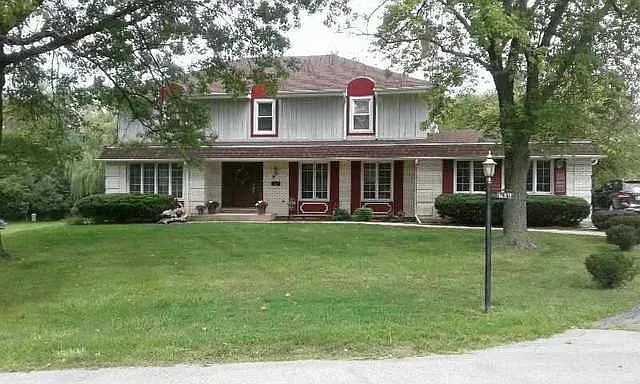 639 Birch Ln photo 1