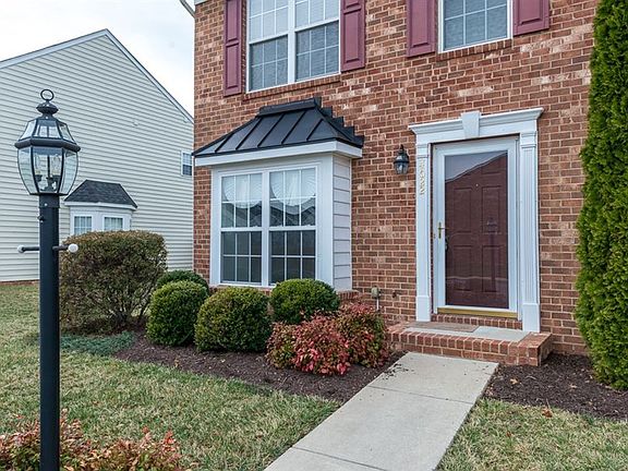 2nd image of 4022 Dominion Townes Cir