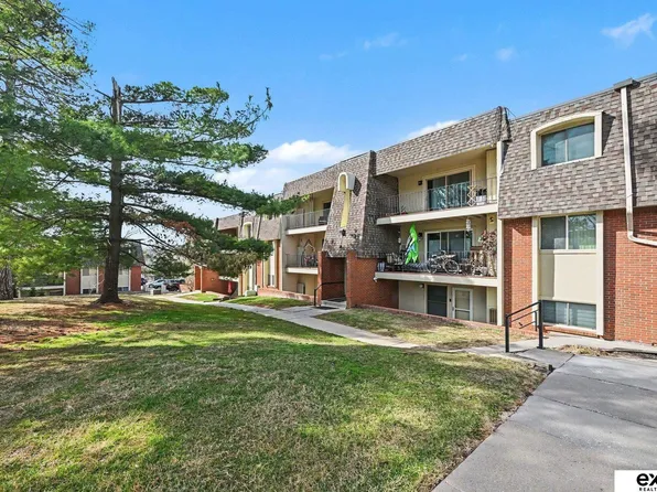 12025 Pierce Plz APT 324, Omaha, NE 68144