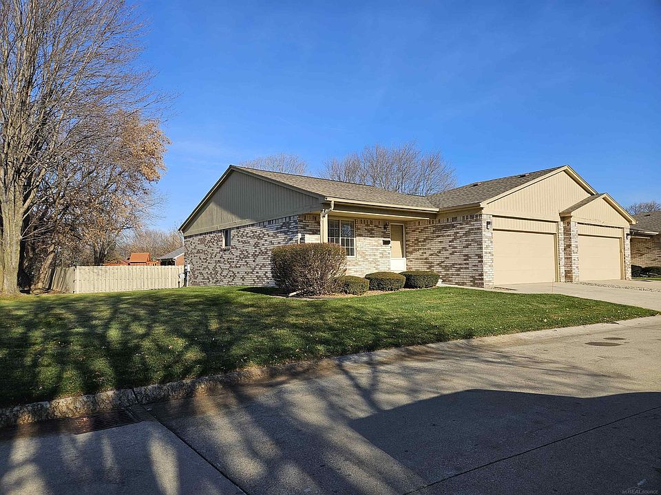 1st image of 41745 Berly Dr