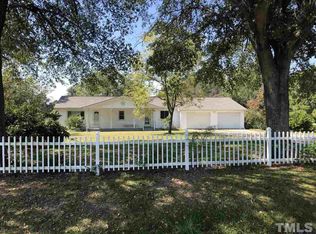 653 Reedy Creek Rd, Four Oaks, NC 27524