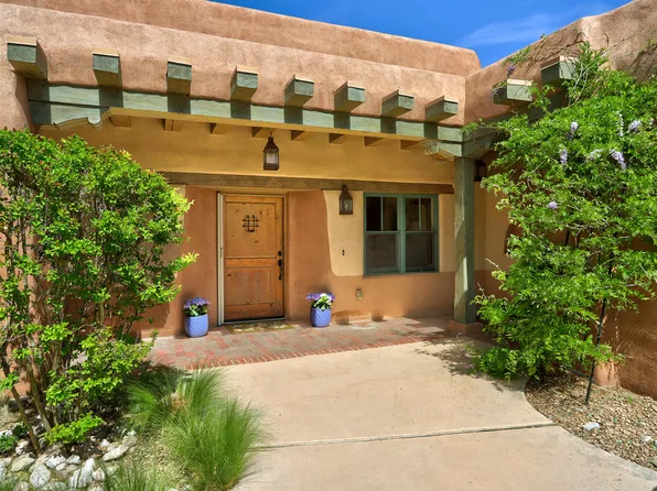 4900 Guadalupe Trl NW, Albuquerque, NM 87107