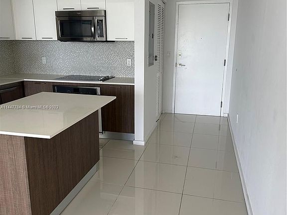 2nd image of 5300 Paseo Dr #712