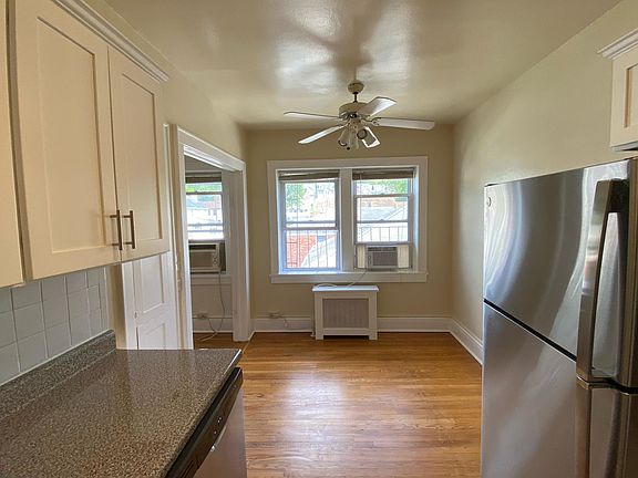 3rd image of 34 Merritt Ave APT 3D