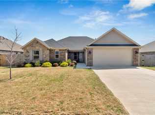 902 Sugar Pine St, Springdale, AR 72762