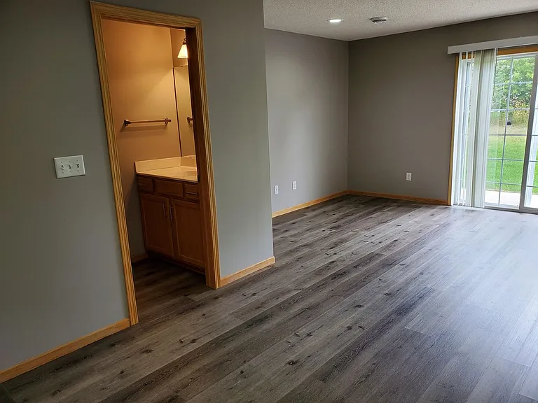 3218 Portage Cir NW — Photo 6