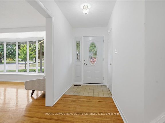 3rd image of 1 Rosegrove Pl