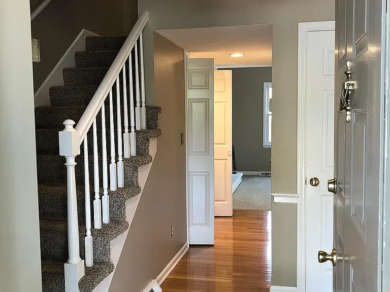 1304 Gray Hawk Rd — Photo 4