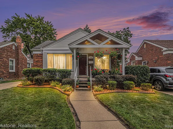 3761 Pardee Ave, Dearborn, MI 48124