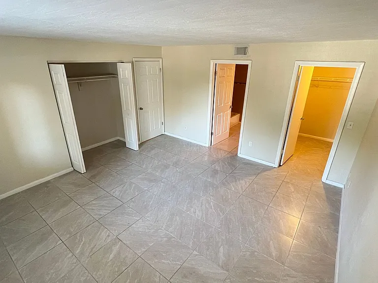 2130 Forest Knoll Dr NE #108 — Photo 13