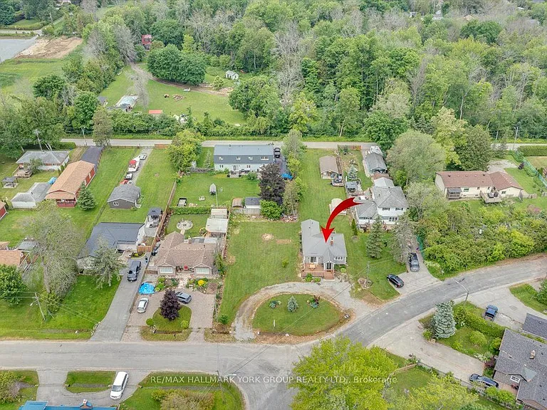 21 Lakeshore Rd — Photo 31