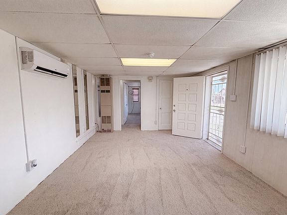 3rd image of 1758 39th St
