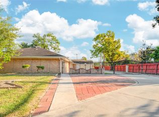 902 Ashford Pkwy, Houston, TX 77077