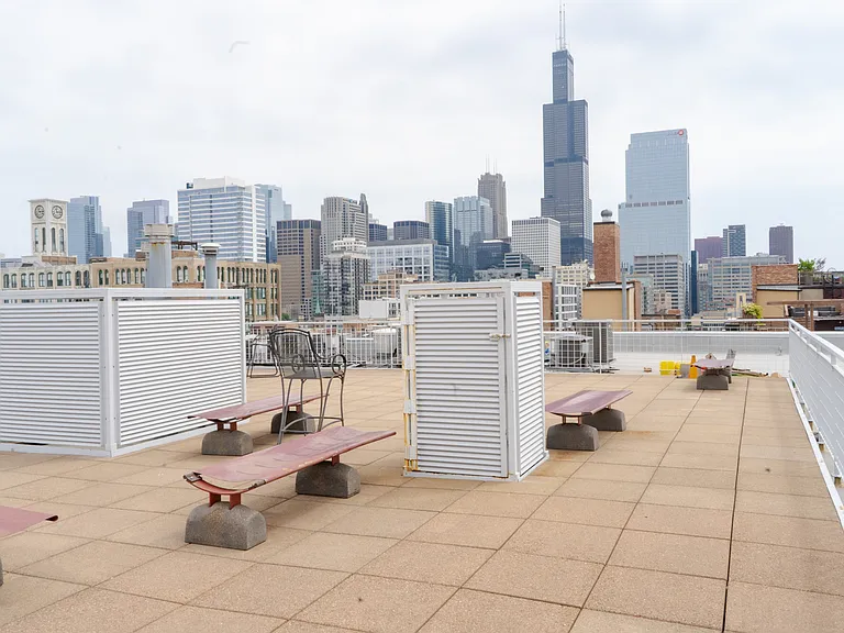 931 W Van Buren St #422 — Photo 9