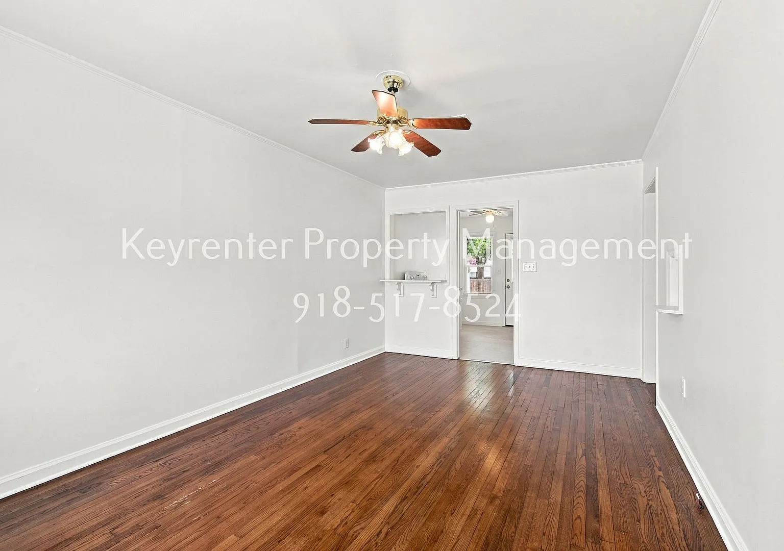 Beautiful 2 Bed 1 Bath In Quiet Area - No Pets Allowed — Photo 3