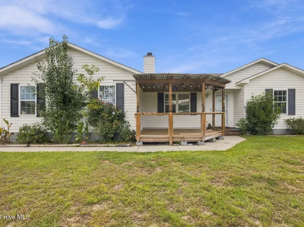 123 Wheaton Drive, Richlands, NC 28574