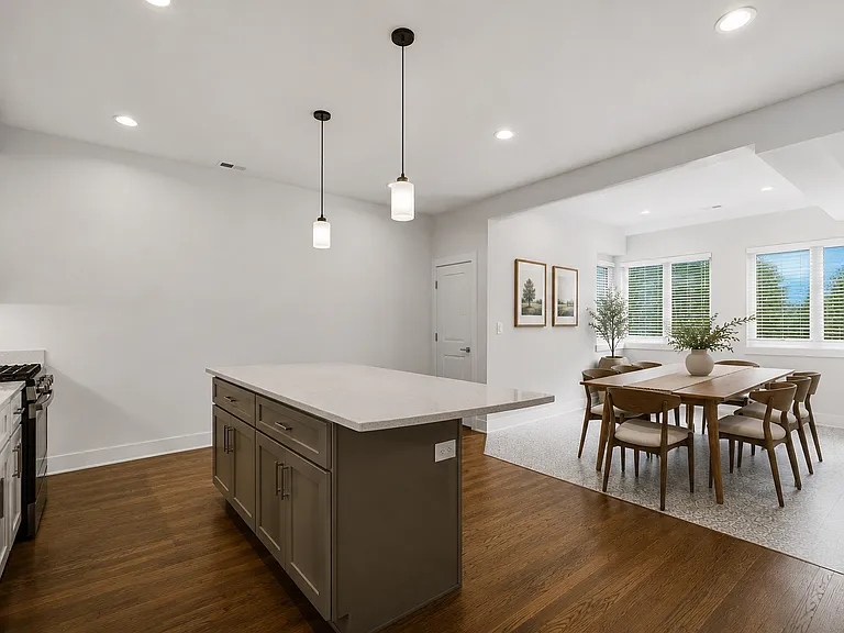 6914 N Sheridan Rd #1 — Photo 12