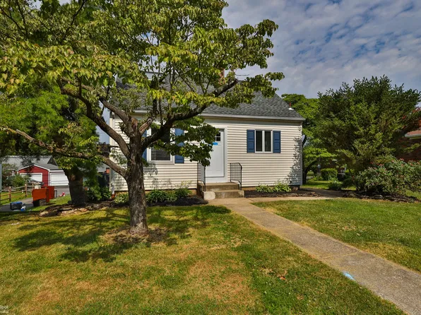 1410 Detweiler Ave, Hellertown, PA 18055