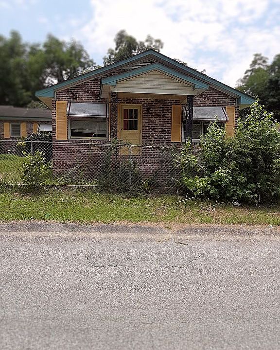 1st image of 541 Felder St
