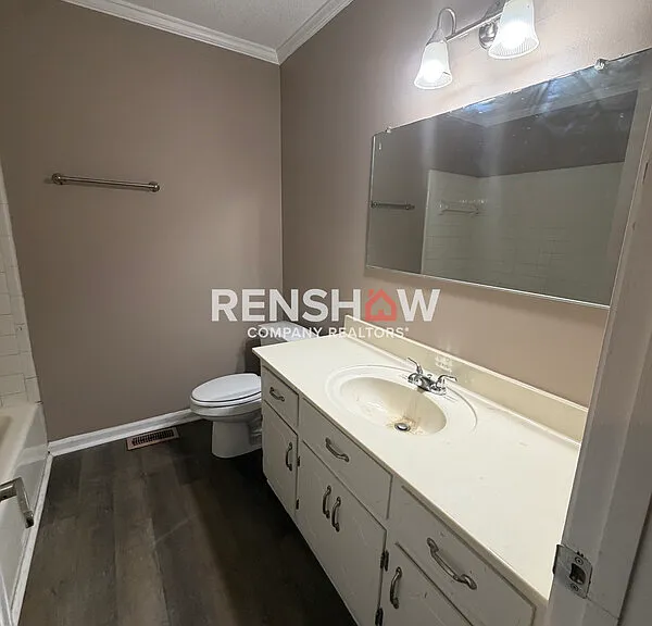 1222 N 28th Ave — Photo 14