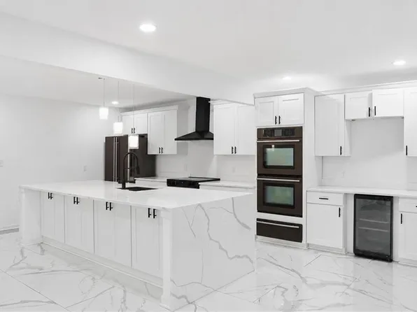 845 N King St, Hampton, VA 23669