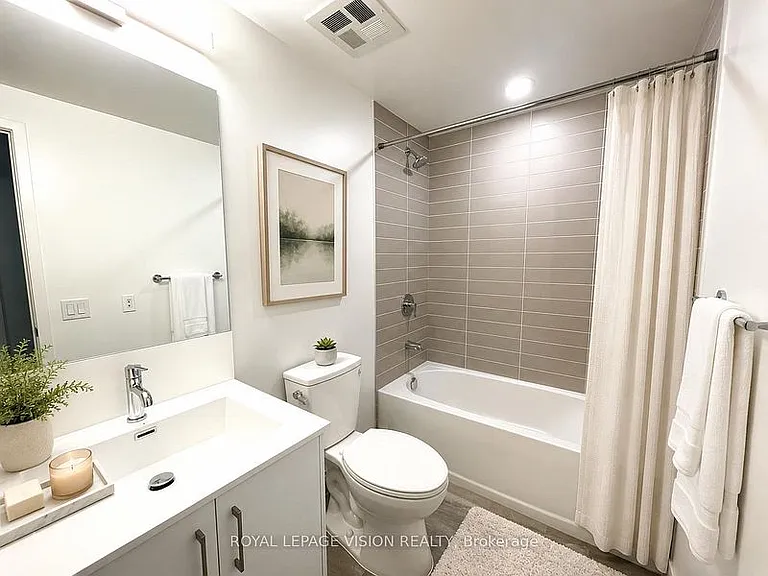 4010 Eglinton Ave W #911 — Photo 14