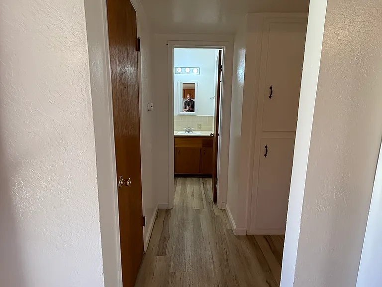 1400 W Lockeford St #5 — Photo 10