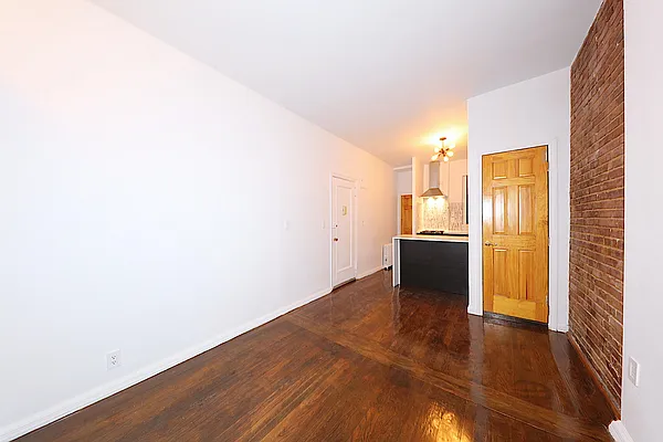 Rented by Corcoran | media 31