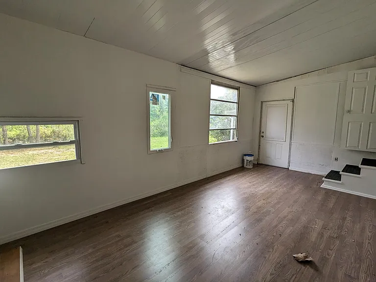 224 Pinehill Ln — Photo 17