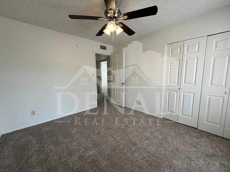 1016 W Nido Ave — Photo 22