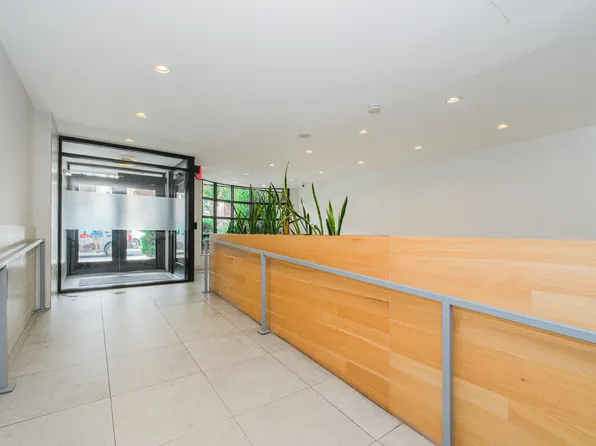 495 East 7th Street image 6 of 12