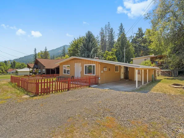 11750 Hartford Ave, Orofino, ID 83544