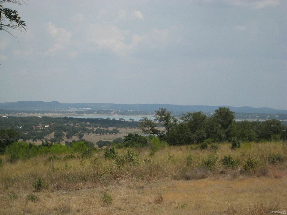 Unblockable rear view of Canyon Lake & the Guadalupe River!