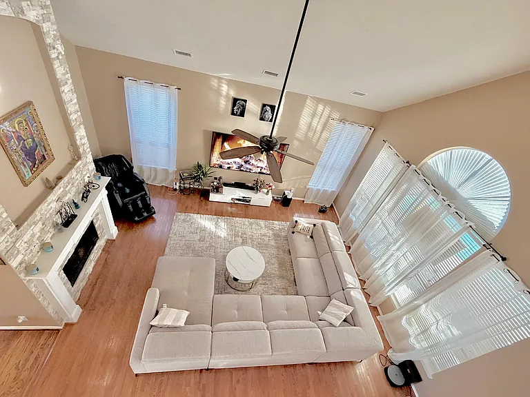 8902 Watersway Dr — Photo 6