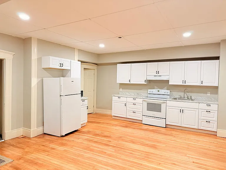 31-63 Christian St #77 — Photo 28