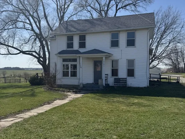 19381 Luther Rd, Sterling, IL 61081