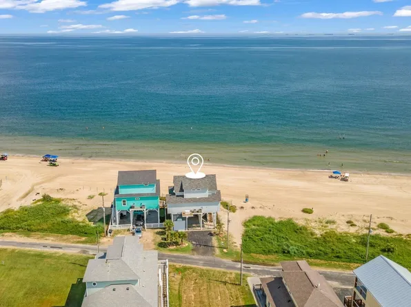 2798 Tradewind Ln, Crystal Beach, TX 77650