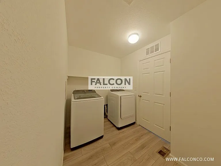 9831 Jaggar Way — Photo 23