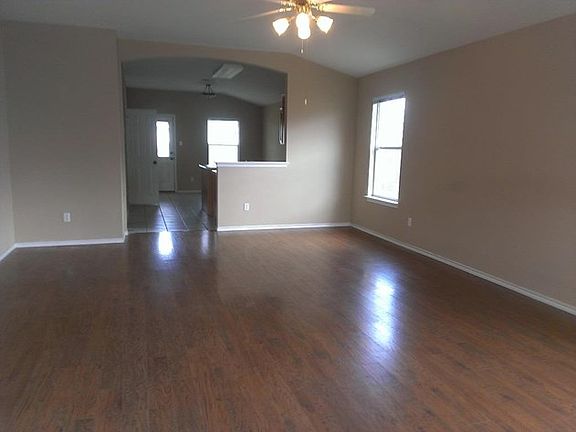 2nd image of 102 Lucky Clover Ln