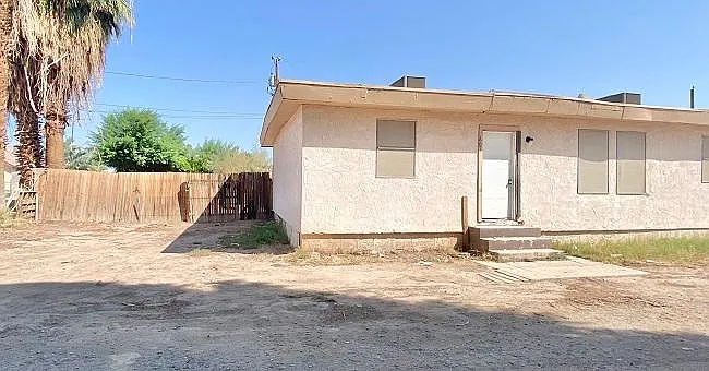 2 bed, 685 sqft, $1,150 — Photo 1