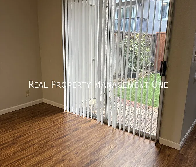 242 Birch Creek Dr — Photo 8