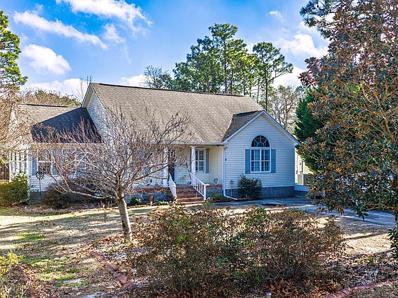 2nd image of 1960 Pinehurst Road