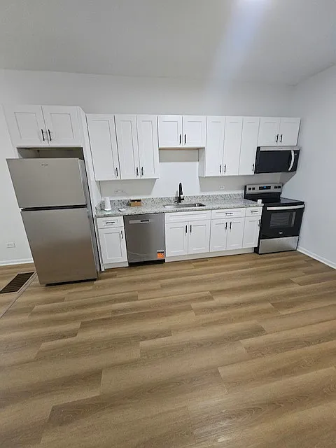 5 bed, 1500 sqft, $2,900 — Photo 4