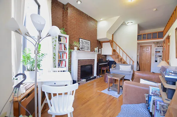 Rented by Street Realty Brokerage LLC | media 29