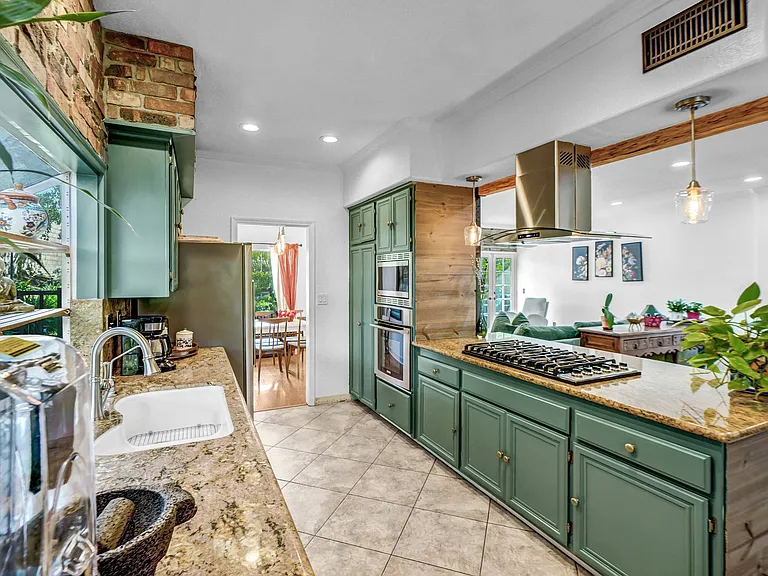 28314 Easton Ln — Photo 6