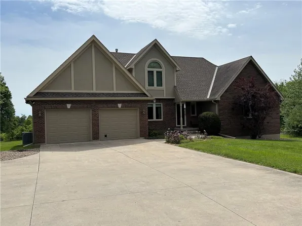 2819 S Dillingham Rd, Grain Valley, MO 64029
