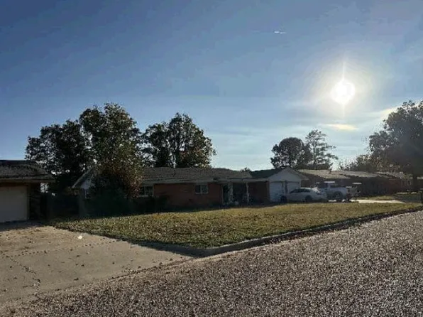 107 E 22nd St, Colorado City, TX 79512